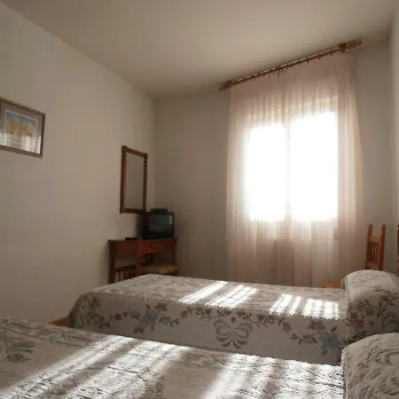 Guest house ** Ec Leon