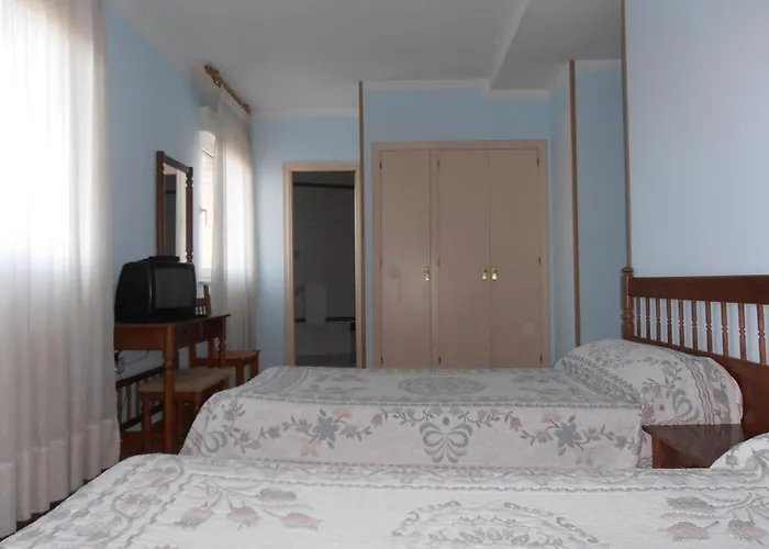 ** Ec 招待所 莱昂