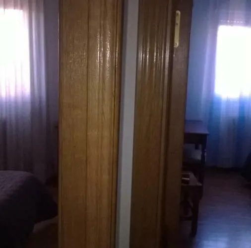 Casa de hóspedes ** Ec 3*